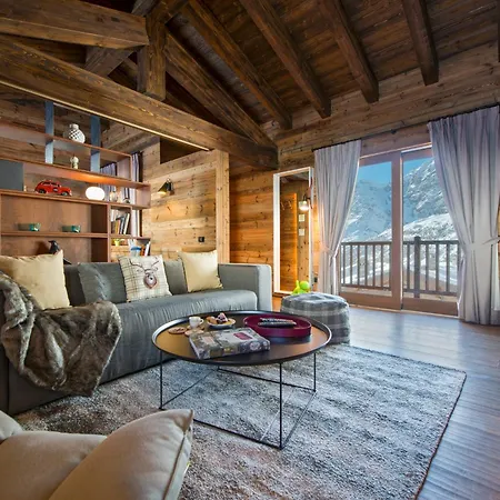 Principe Delle Nevi מלון