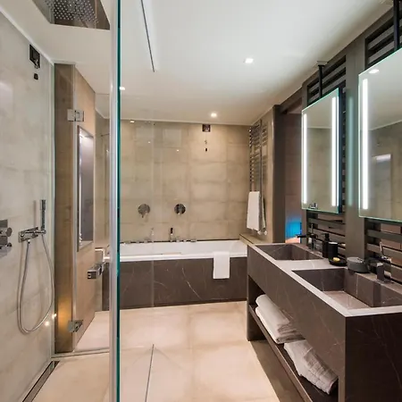 מלון Principe Delle Nevi ברויל-קרוויניה