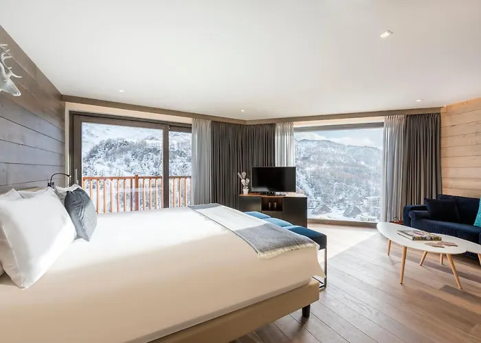 فندق برينسيبي ديلي نيفي بيريوِل تْشيرفينيا